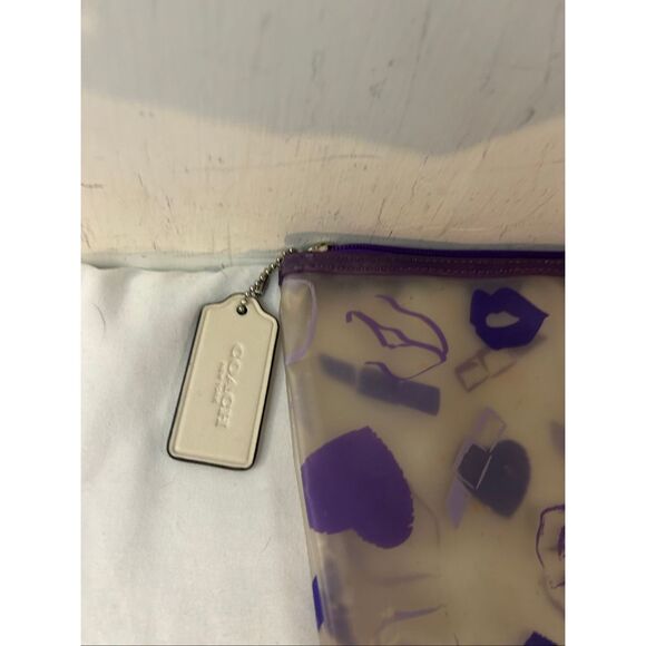 Coach cosmetic zipper bag tassel - Picture 3 of 5